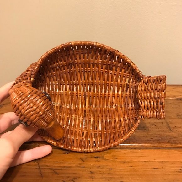 Vintage wicker/rattan set of nesting duck baskets - Picture 11 of 16